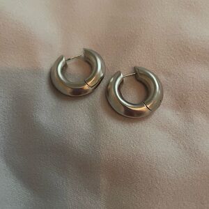 Kendra Scott Silver Mikki Hoop Earrings